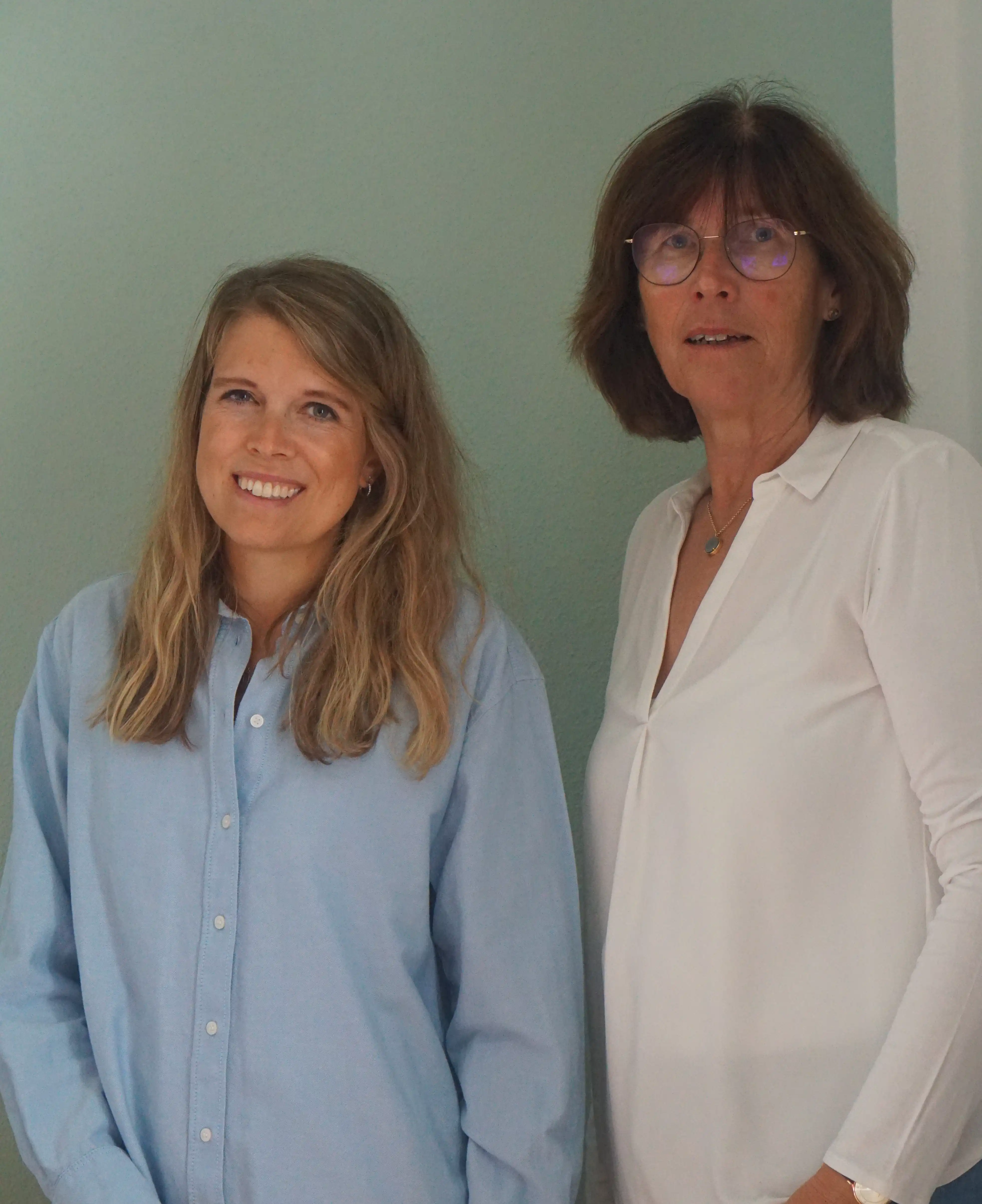 Laura Teichmann und Karin Raisch arbeiten gemeinsam an BEM-Lösungen